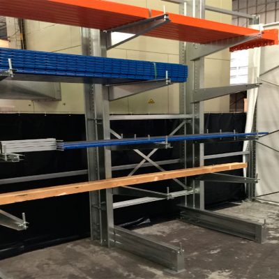 STOCKAGE : Cantilever léger pour ateliers et entrepôts dans vos bâtiments.