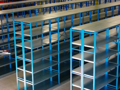 STOCKAGE Léger : Rayonnage métallique à tablettes COMBIMAG