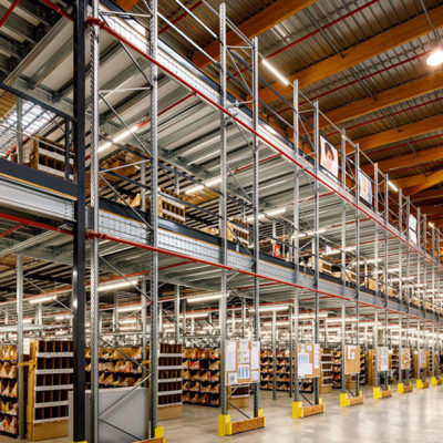 Plateforme de stockage métallique sur rayonnage