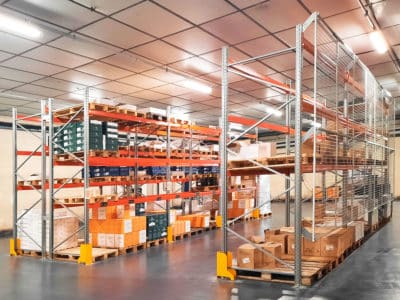 Rack à palettes mi-lourd pour stocker votre production viticole et cartons de vin sécurisé.