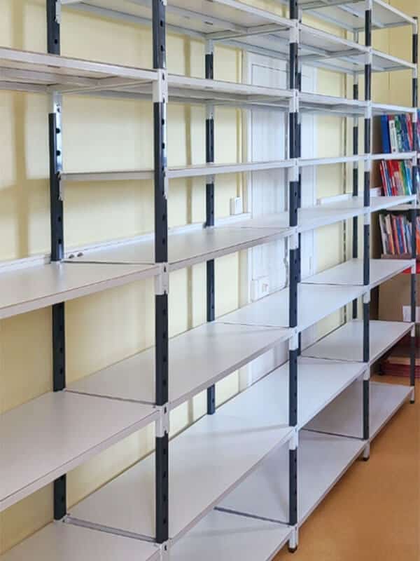 Rayonnages tôlés pour archives de bureau